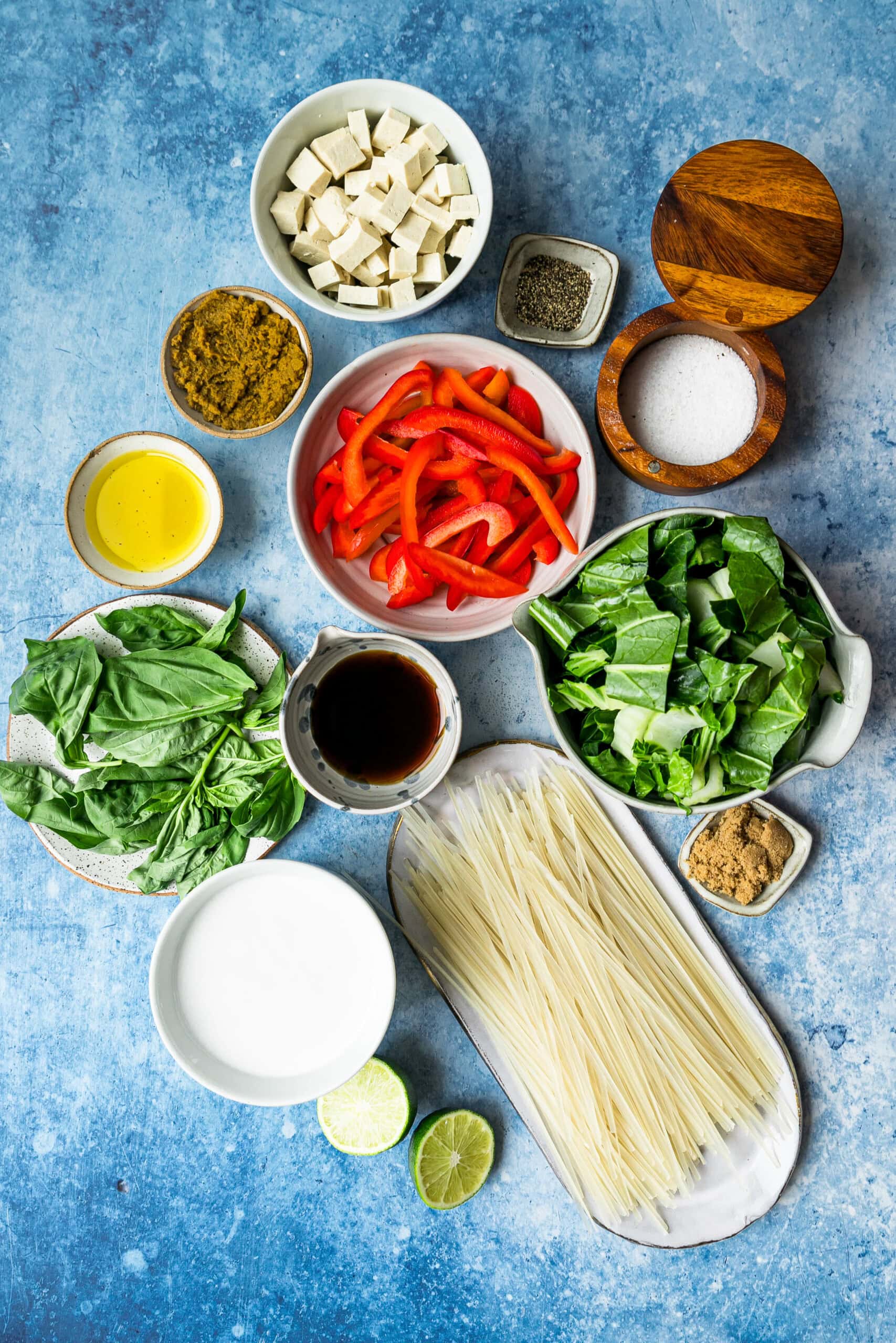 ingredients to make thai green curry noodles